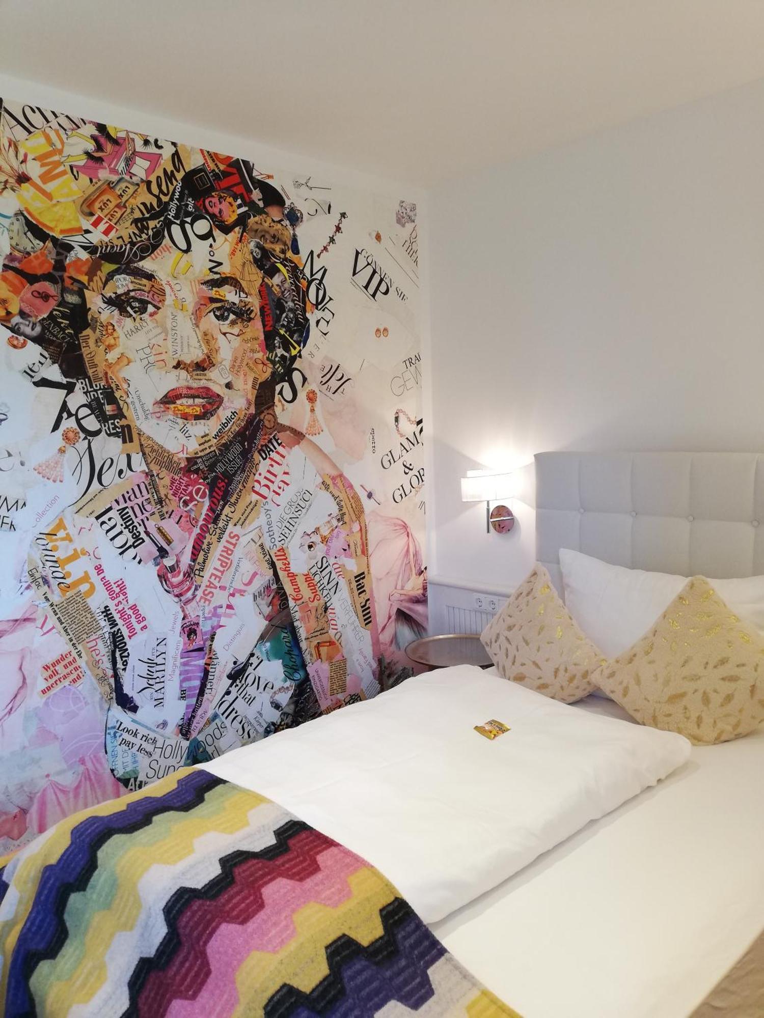 Gartenhotel Salzach Бургхаузен Экстерьер фото